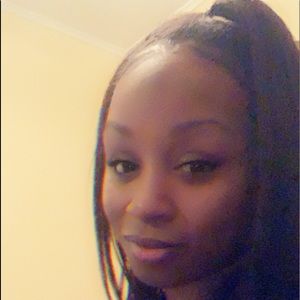 Meet your Posher, Calisa